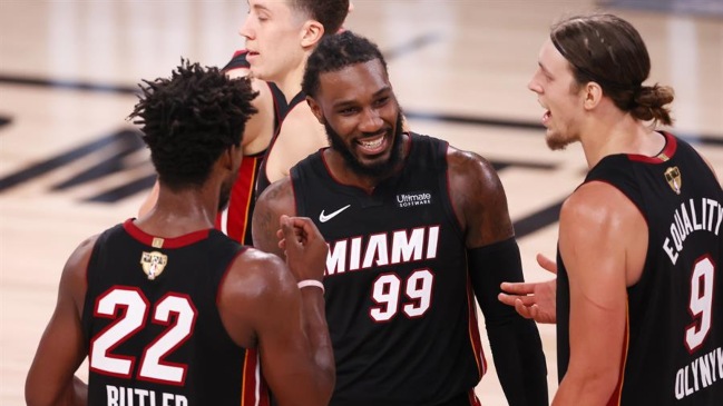 Miami Heat triunfó ante Los Angeles Lakers y acortó distancias en las Finales de la NBA