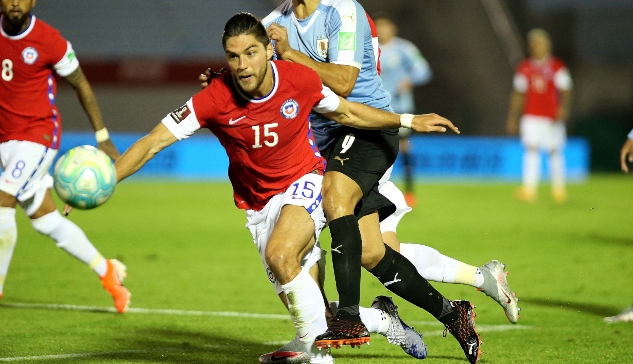 Francisco Sierralta: Colombia será difícil, pero con actitud y fútbol podemos sacarlo adelante