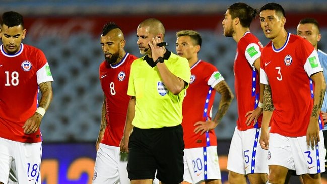 Conmebol liberó audios de polémica jugada del Uruguay-Chile: La mano está en posición natural