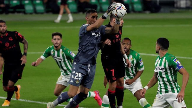 Betis de Pellegrini y Bravo sufrió dura caída ante Real Sociedad con nuevo escándalo del VAR