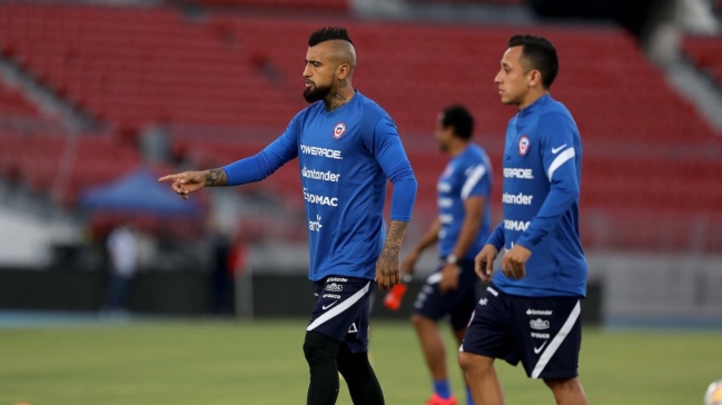La selección chilena vive el día previo de su duelo ante Perú