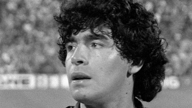 "Hoy tu tiempo es real", el homenaje de Mario Benedetti a Diego Maradona