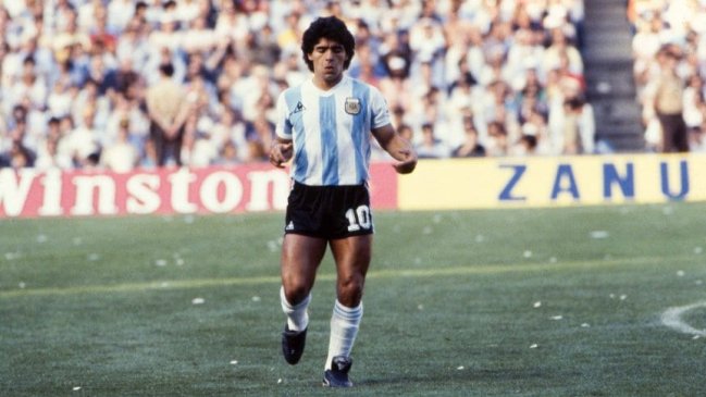 Elías Figueroa y el fallecimiento de Maradona: El hombre pasa, pero su arte será eterno