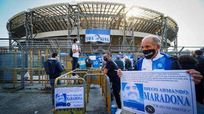 Presidente de Napoli confirmó que Estadio San Paolo se llamará "Diego Armando Maradona"