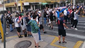 Hinchas de Alianza Lima protagonizaron disturbios en las calles tras el descenso del club