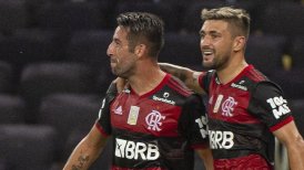 Mauricio Isla aportó con un gol en emotiva victoria de Flamengo sobre Bahía