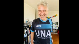 Jorge González sorprendió al usar la camiseta de Deportes Iquique