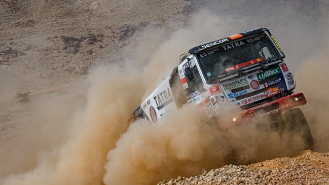 Ignacio Casale tuvo una mala sexta etapa y perdió terreno con su camión en el Dakar