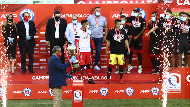 Las felicitaciones del fútbol chileno a Ñublense tras conseguir el ascenso: "Bienvenidos a Primera"