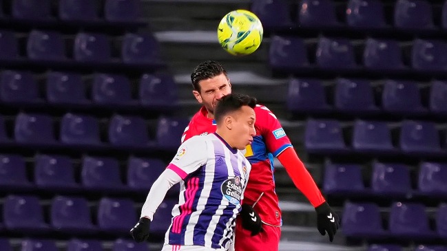 Real Valladolid contó con Fabián Orellana en esforzado empate contra Elche en el epílogo