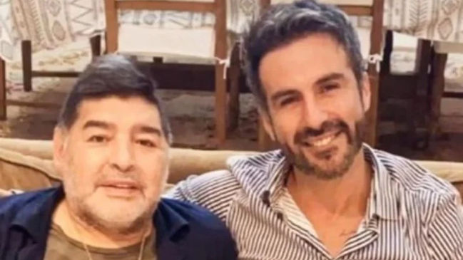 Revelan polémicos mensajes de ex médico de Maradona el día de su muerte