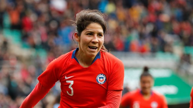 Carla Guerrero por ser parte del 11 ideal sudamericano de la década: Esto ayuda mucho al fútbol femenino