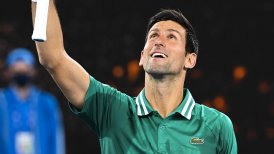 Novak Djokovic debutó con sólida victoria en el Abierto de Australia