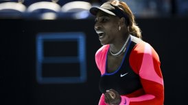 Serena Williams logró trabajada victoria y jugará con Sabalenka en octavos del Abierto de Australia
