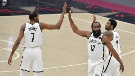Kyrie Irving y Kevin Durant comandaron la victoria de Brooklyn Nets sobre Golden State Warriors