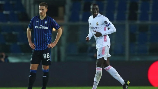 Real Madrid batió a Atalanta con polémica y se acercó a cuartos de final de la Champions