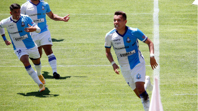 Deportes Antofagasta renovó contrato a Carlos Muñoz por una temporada más
