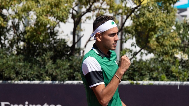 Alejandro Tabilo enfrenta a Agustín Velotti buscando el paso al cuadro principal en el ATP de Santiago