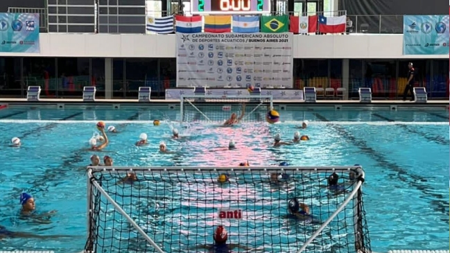 Delegación chilena de deportes acuáticos sufrió brote de Covid-19 en Argentina