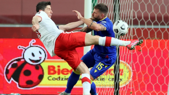 Robert Lewandowski se perderá crucial duelo entre Polonia e Inglaterra por lesión