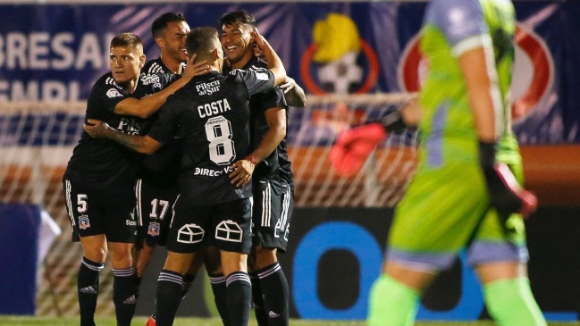 Colo Colo dio muestras de mejoría y consiguió su primer triunfo en el Campeonato ante Cobresal