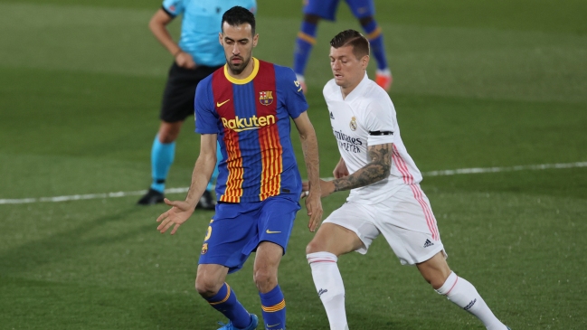 Real Madrid y FC Barcelona animan decisivo clásico en la liga española
