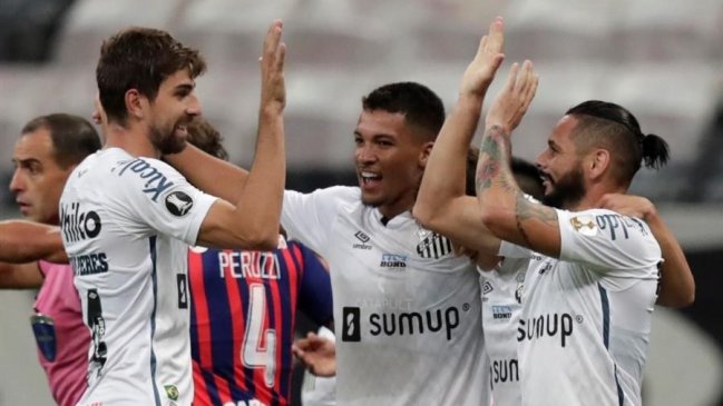 Santos salvó un empate ante San Lorenzo que le permitió acceder en fase de grupos de la Libertadores