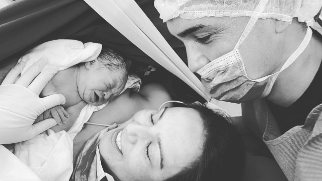 Felipe Gutiérrez presentó el nacimiento de su hija Emma