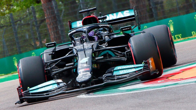 Lewis Hamilton se quedó con la pole position para el GP de Emilia Romaña