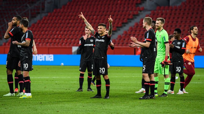 El festejado Charles Aránguiz actuó todo el partido en victoria de Bayer Leverkusen ante Colonia