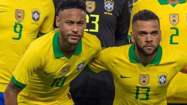 Neymar y Dani Alves lideran nómina de Brasil para duelos ante Ecuador y Paraguay por Clasificatorias