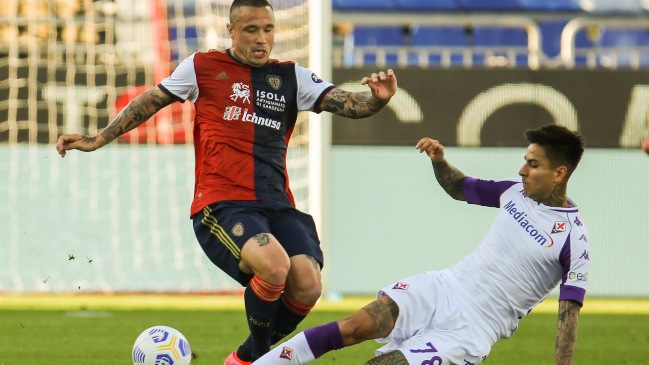 Fiorentina con Erick Pulgar cortó un invicto de cinco fechas tras perder ante Napoli en la Serie A