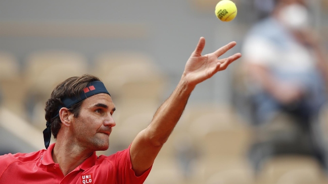 Roger Federer superó un difícil duelo ante Cilic y avanzó en Roland Garros