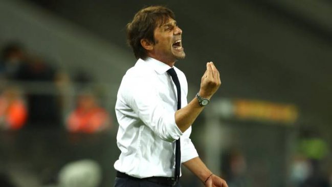 Tottenham tiene casi listo el fichaje del técnico Antonio Conte