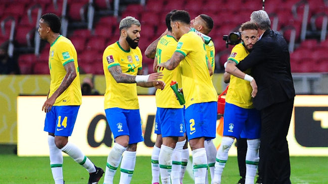Brasil se impuso en duelo con polémica a Ecuador y se afirmó como líder de las Clasificatorias