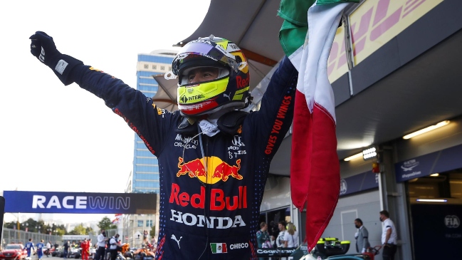 Sergio Pérez sorprendió y celebró en el Gran Premio de Azerbaiyán