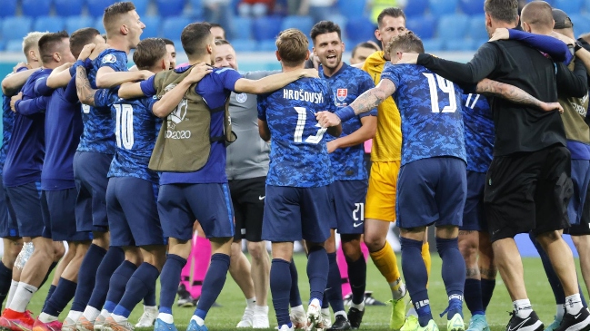 Eslovaquia sorprendió a Polonia y se estrenó con un triunfo en la Eurocopa