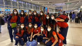Selección chilena sub 16 de baloncesto femenino viajó a EEUU para preparar Premundial