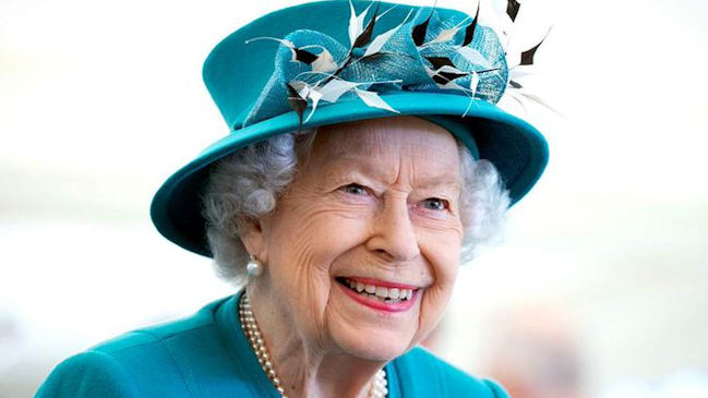 Reina Isabel II envió su apoyo a la selección inglesa en la Euro recordando el Mundial de 1966