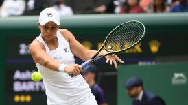 Ashleigh Barty y Karolina Pliskova se enfrentan por la corona en Wimbledon