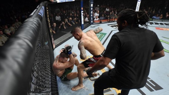 Conor McGregor sufrió una impactante fractura en la pelea con Dustin Poirier en el UFC 264