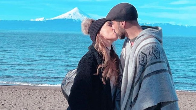 Puro amor: Claudio Bravo se relaja en el sur de Chile junto a su esposa Carla Pardo