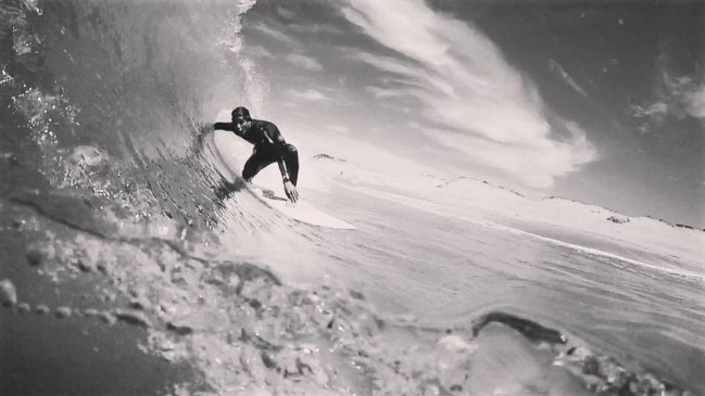 Surfista falleció intentando dominar una ola en México