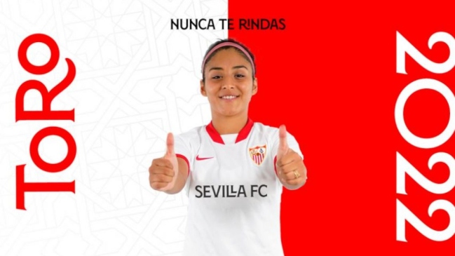 Javiera Toro renovó su contrato con Sevilla FC
