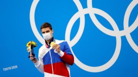 El ruso Evgeny Rylov conquistó el oro en los 100 metros espalda en la natación masculina en Tokio