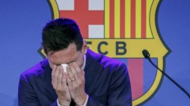 Subastan supuesto pañuelo en que Messi lloró cuando se despidió de FC Barcelona