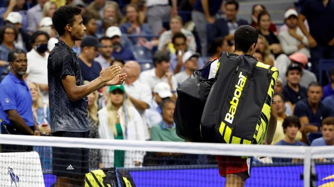 Félix Auger-Aliassime avanzó a semifinales del US Open tras retiro por lesión de Carlos Alcaraz