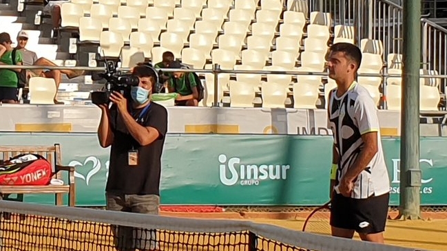 Tomás Barrios logró el mejor triunfo de su carrera y avanzó a semifinales en el Challenger de Sevilla