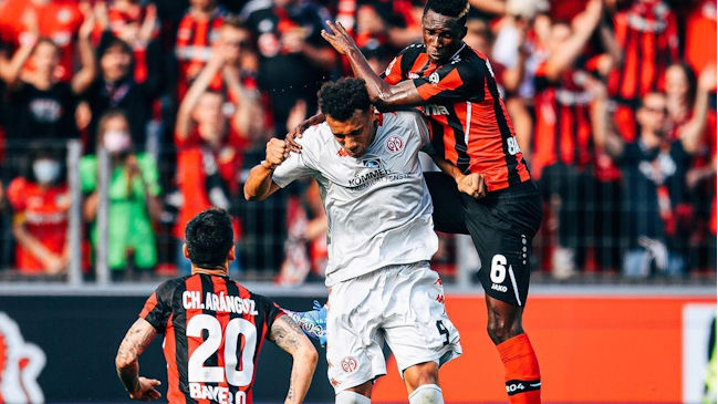 Charles Aránguiz vio titularidad en sufrido triunfo de Bayer Leverkusen sobre Mainz en Bundesliga