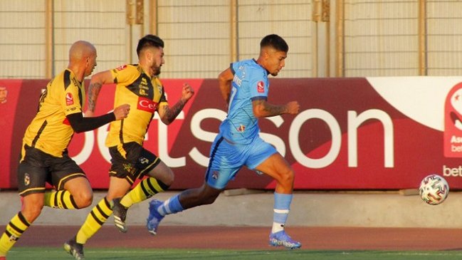 Los juveniles de San Marcos de Arica salvaron un empate ante el líder Coquimbo en la Primera B